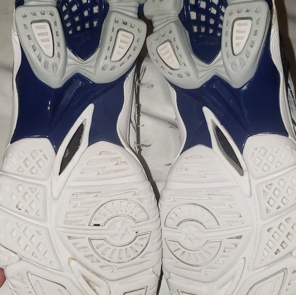 Mizuno Wave Voltage Volleyball Shoes Size 8.5 - Picture 7 of 7